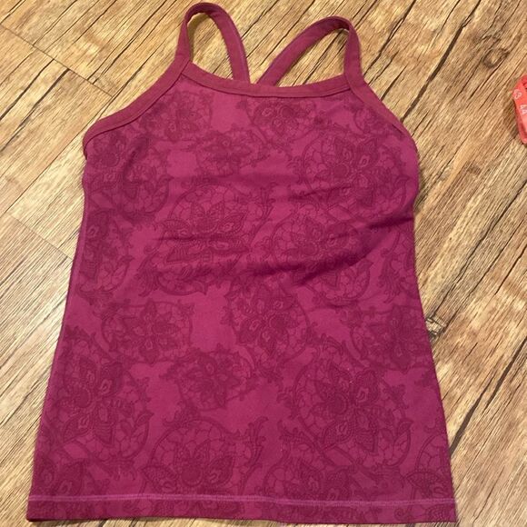 Size 6 Hot Pink Floral Hydrangea Racer Back Tank - Picture 2 of 4